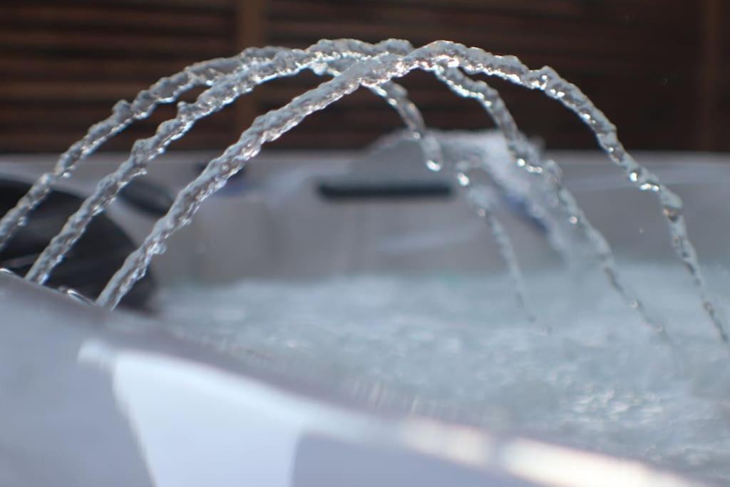 Spa & Serenite, Aux Portes De Disney Et De Paris Villiers-sur-Morin 外观 照片